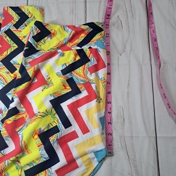 3 FOR 12 SALE LuLaroe Leggings Tall & Curvy - Picture 12 of 12